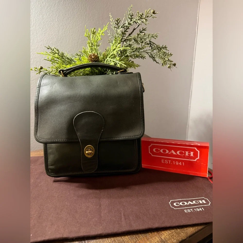 Coach Vintage Green Station Bag - Picture 13 of 15
